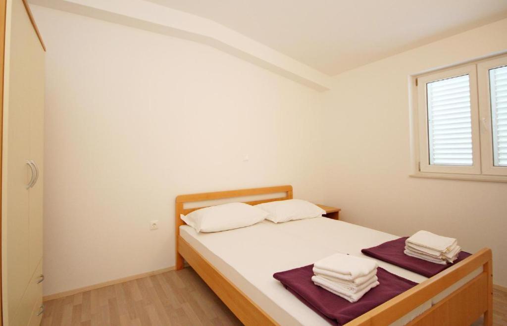 Apartmani Sea Star Макарска Екстериор снимка
